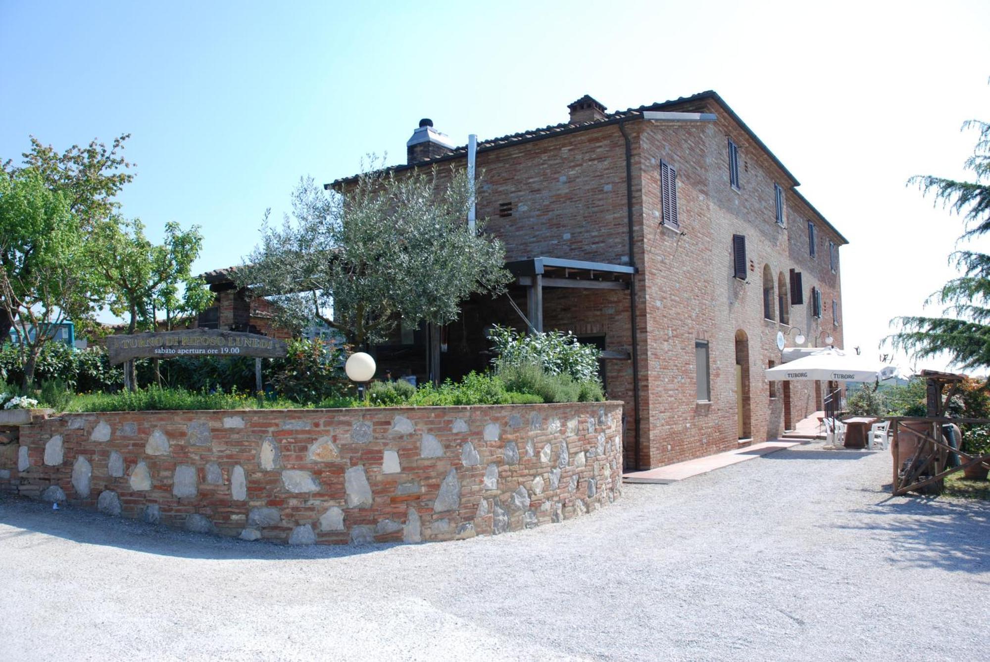 Albergo La Foresteria Беттолле Экстерьер фото